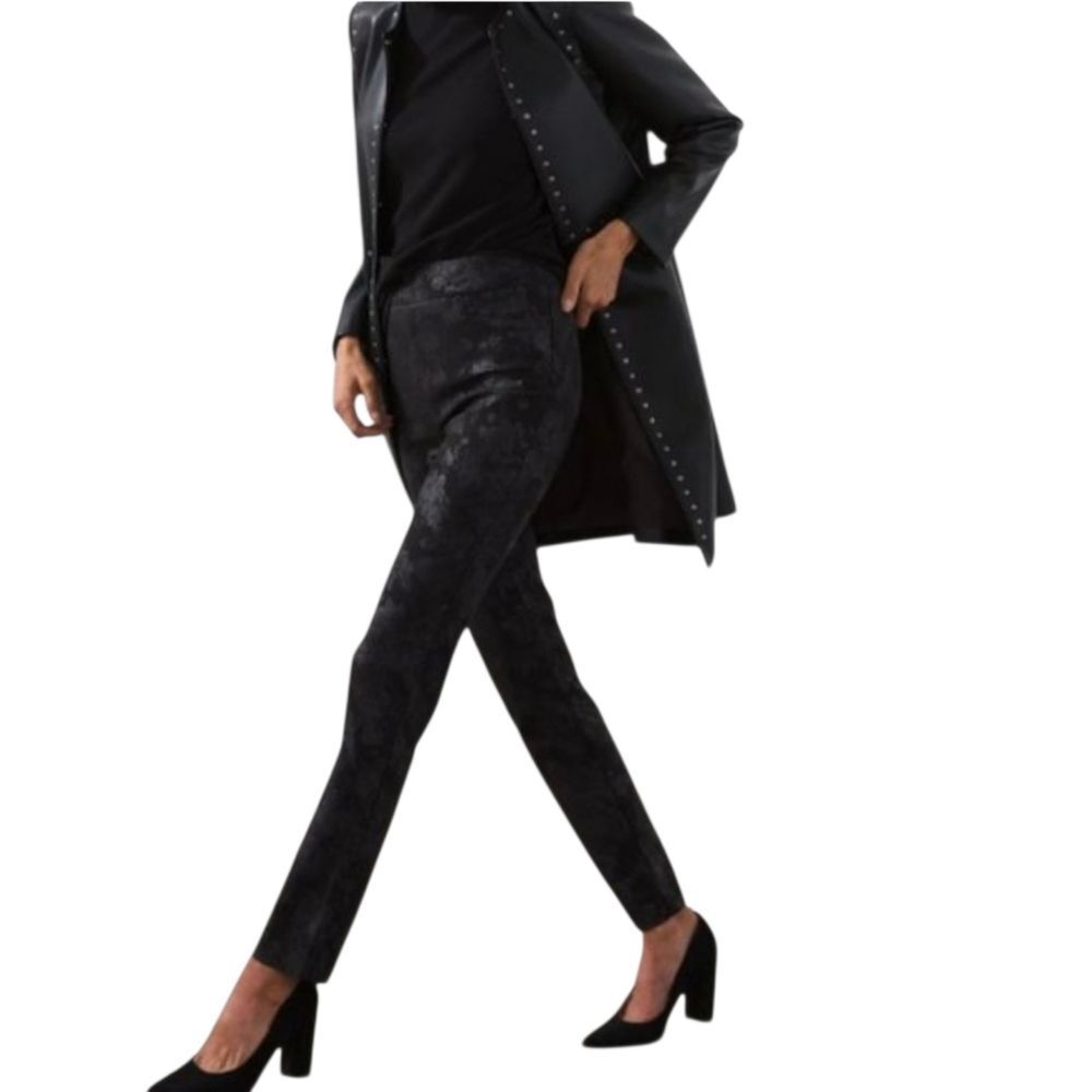 Chico's Brigitte So Slimming 360 Tonal Floral Slim Ankle Pants – Size 1.5 (10)